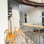 Beautiful Apartment For 8 People In Cracow\'S Heart