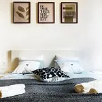 Beautiful Apartment For 8 People In Cracow\'S Heart